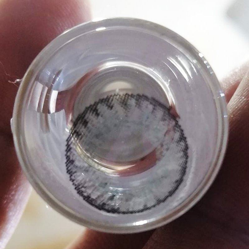 Al-Irshad colored contact lens in vial pack